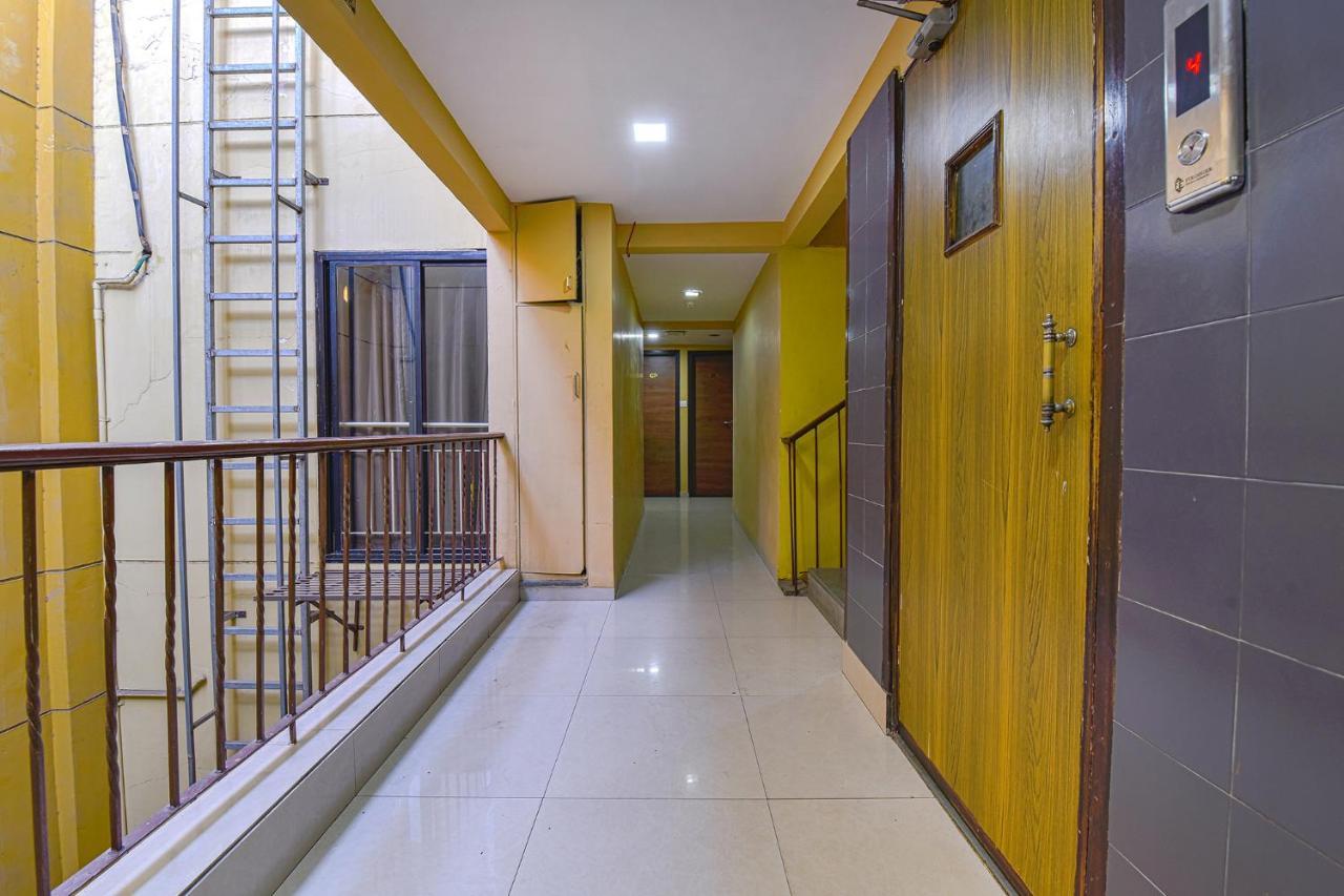 Fabhotel Rb Residency Сурат Экстерьер фото