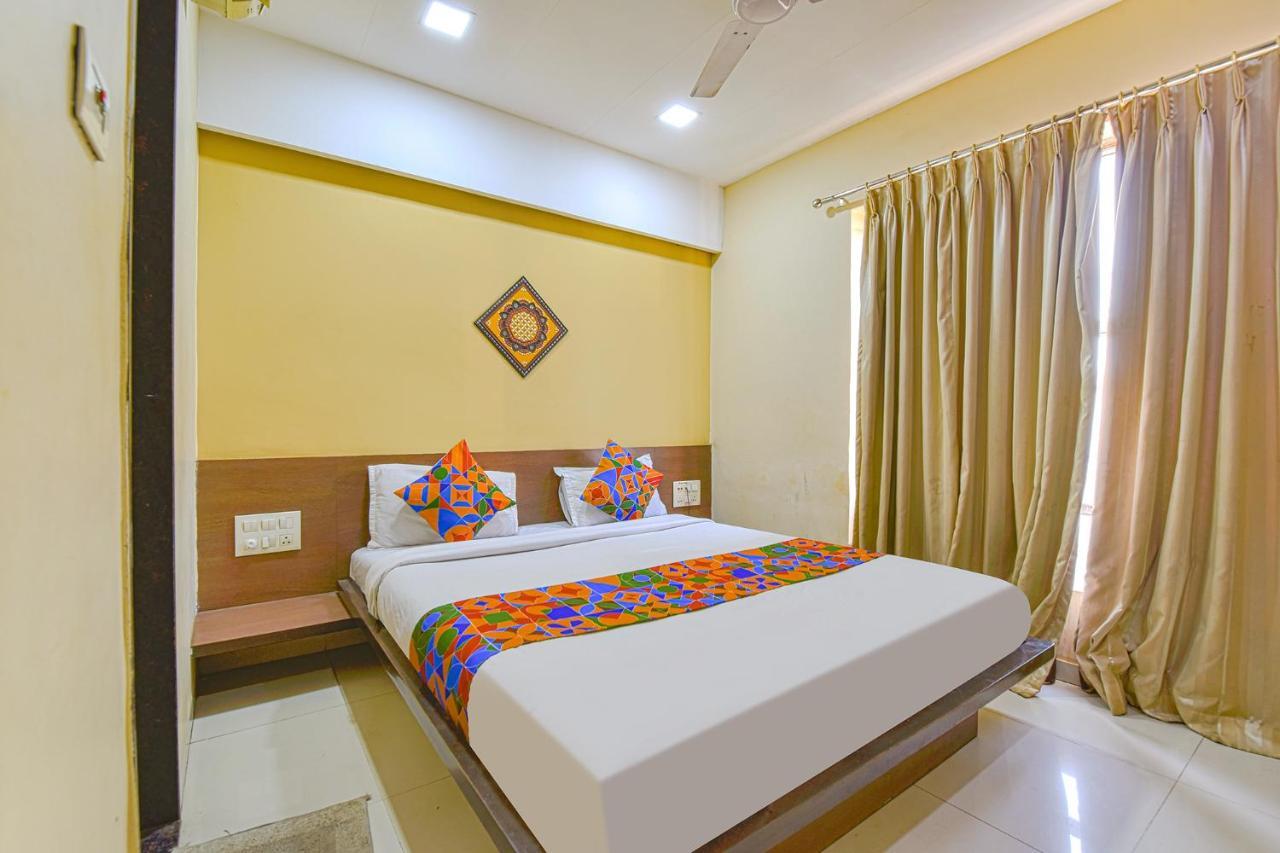 Fabhotel Rb Residency Сурат Экстерьер фото