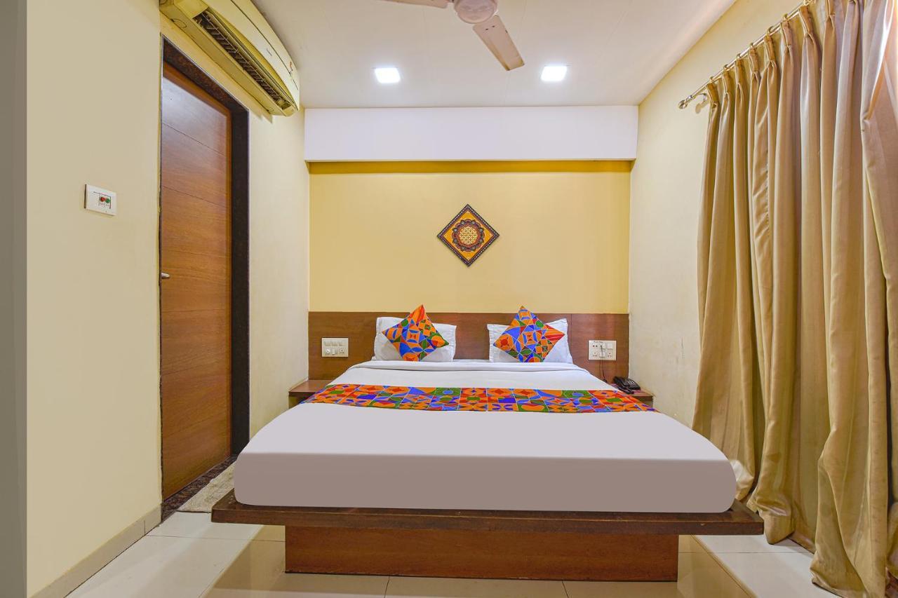 Fabhotel Rb Residency Сурат Экстерьер фото