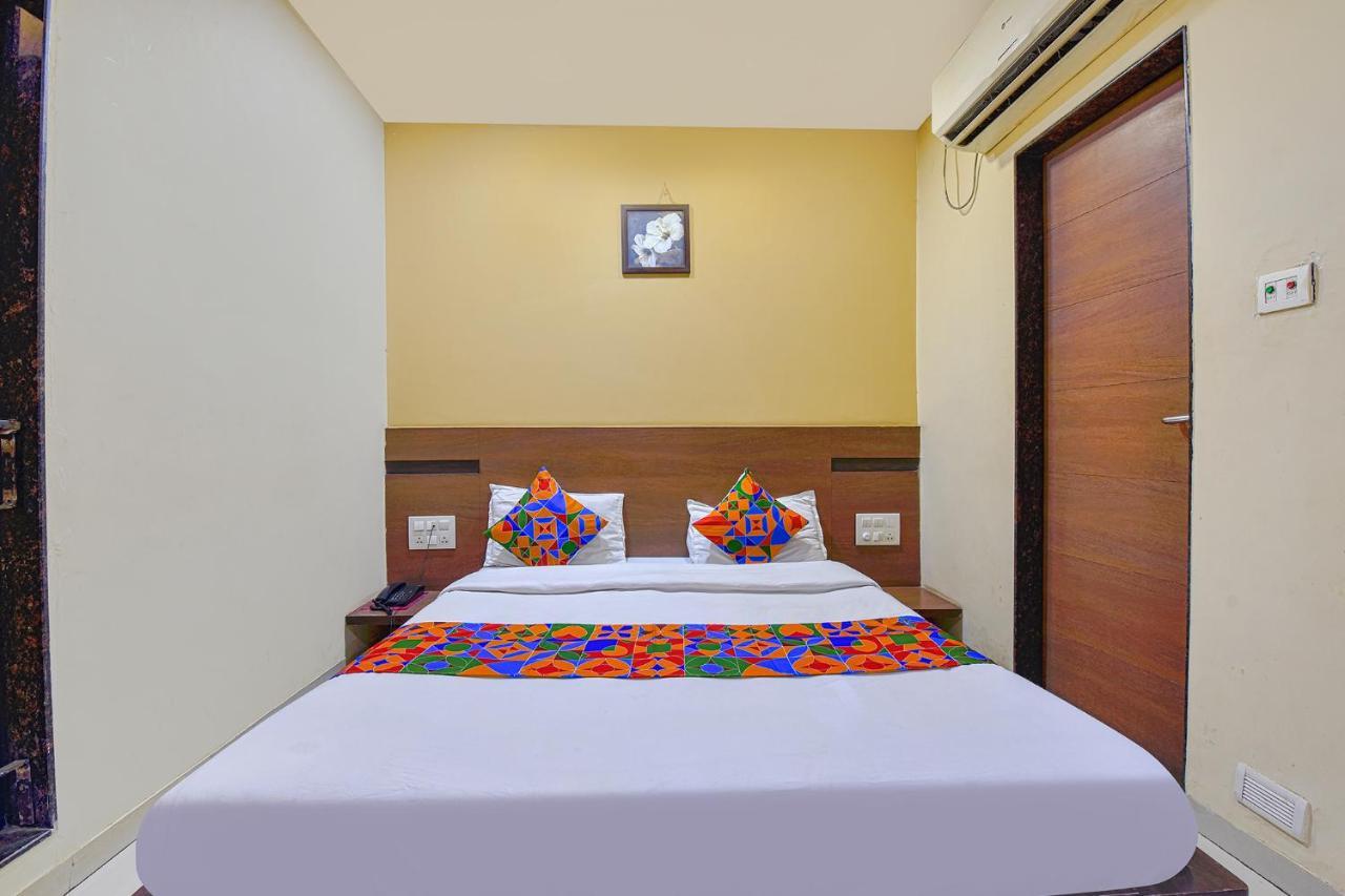 Fabhotel Rb Residency Сурат Экстерьер фото