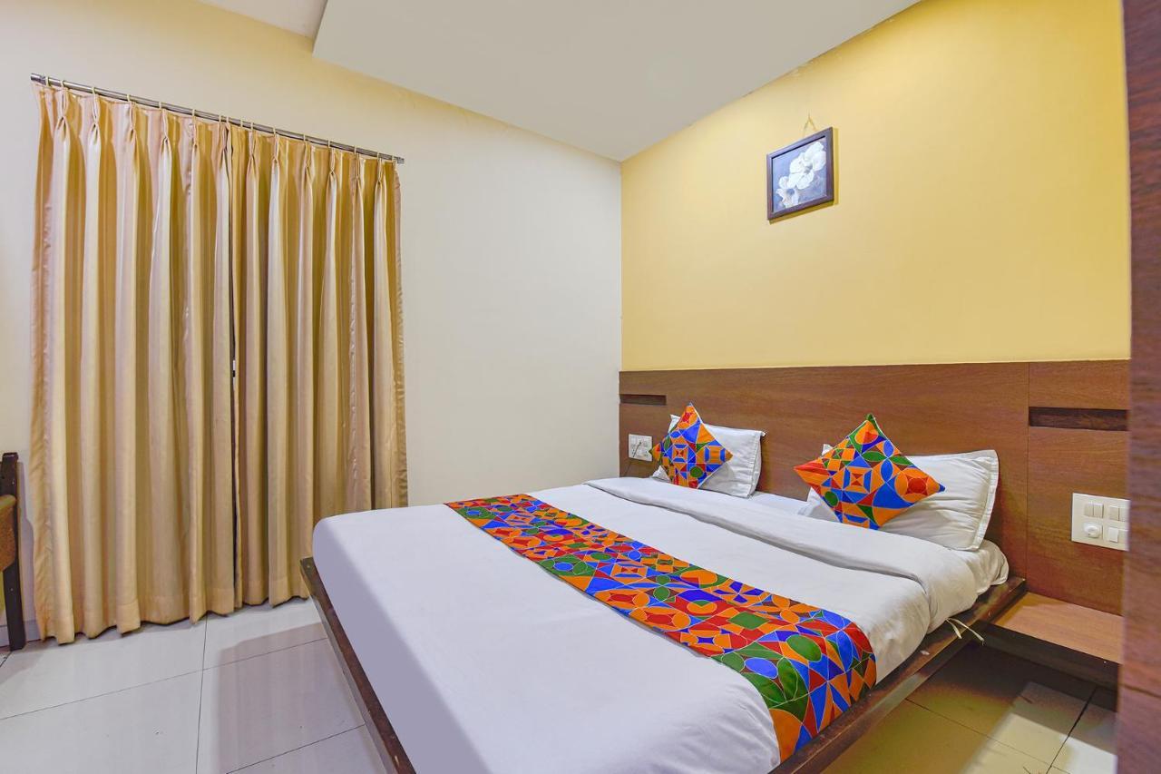 Fabhotel Rb Residency Сурат Экстерьер фото